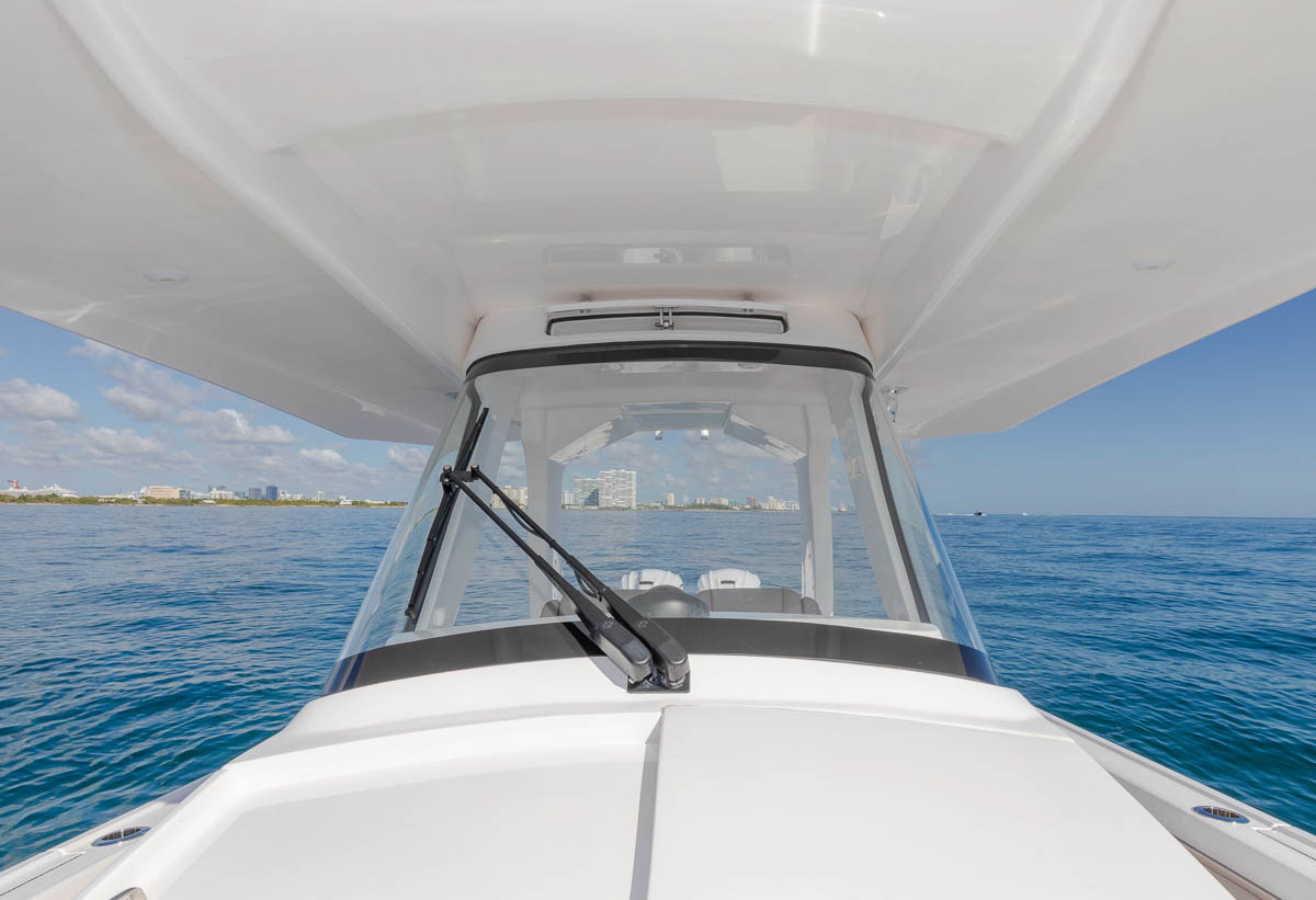 Intrepdi 345nom windshield