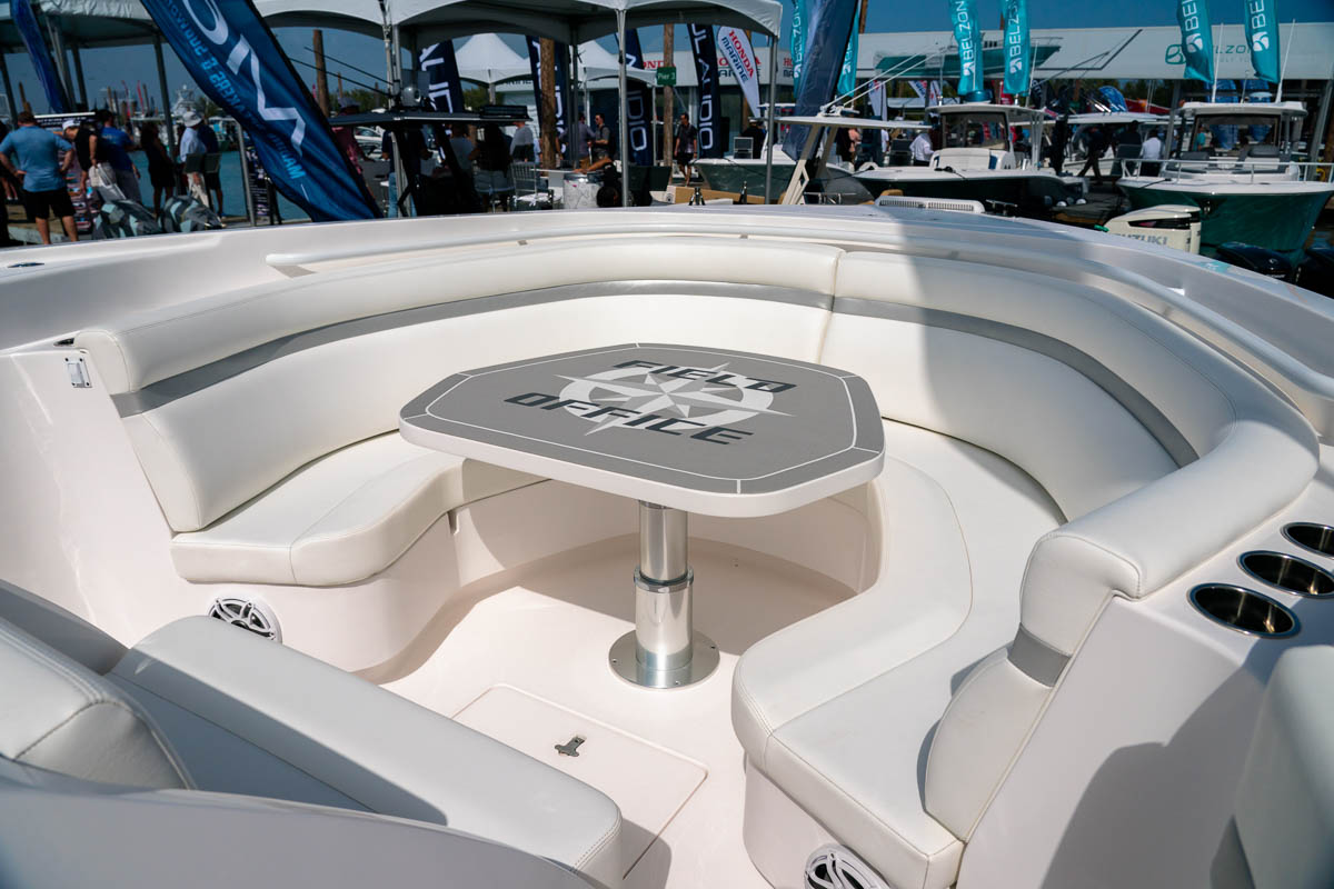 Intrepid Powerboats: Luxury Center Console, Sport Yachts, Fishing