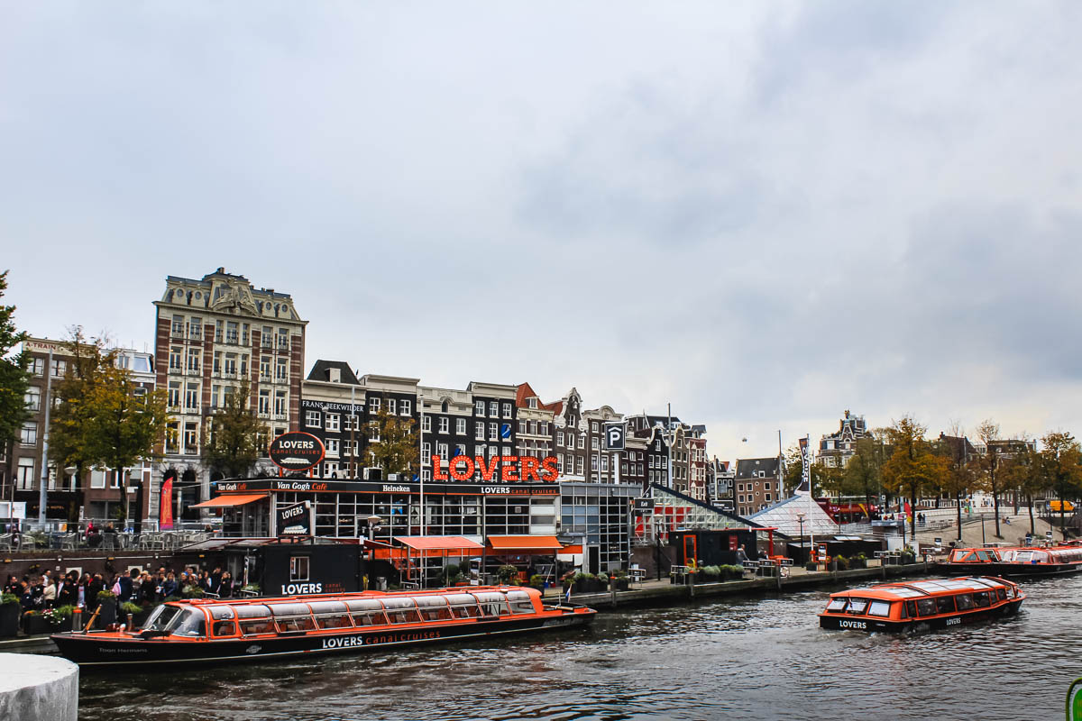 Amsterdam lovers boat