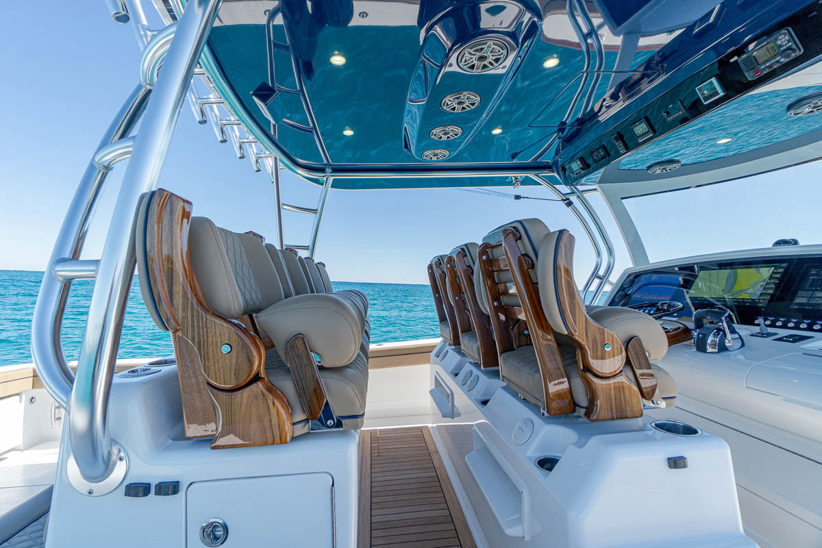 V-46 electric slider seating