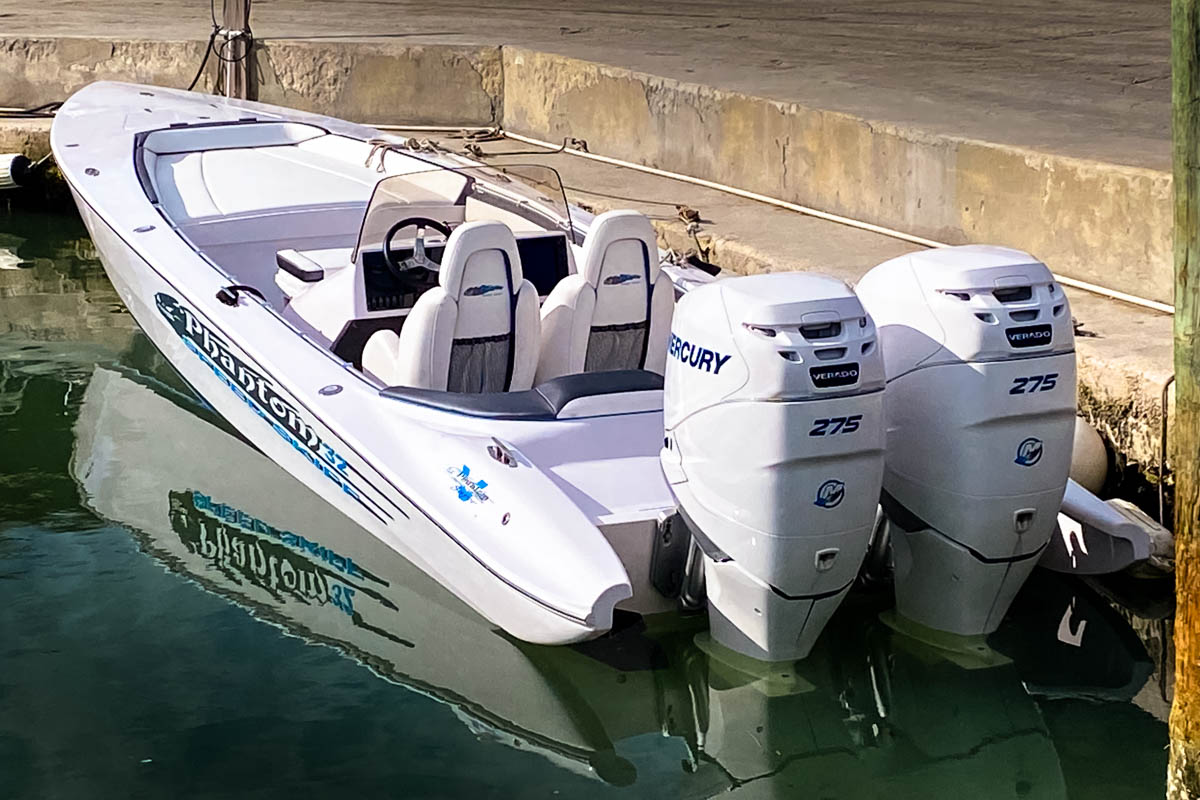 KIR new Phantom 32 twin Merc 275s