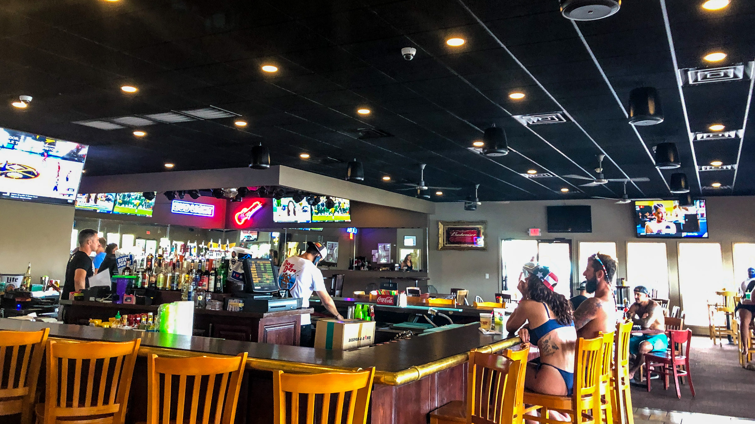 DD indoor bar